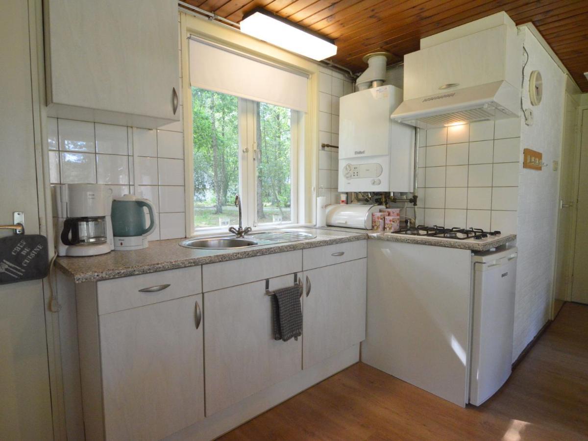 Detached Bungalow With Lovely Covered Terrace In A Nature Rich Holiday Park Stramproy Exterior foto